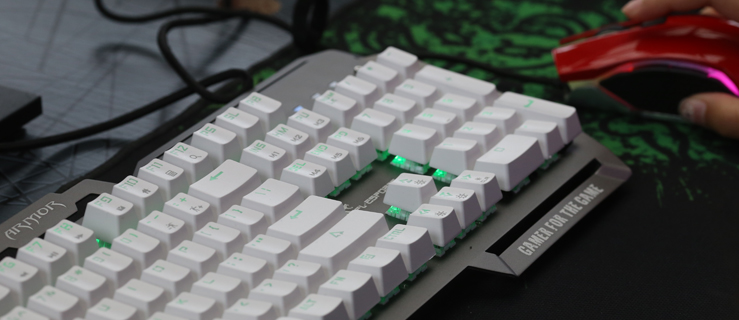 Changeable shaft mechanical keyboard to help the heart of the hero race